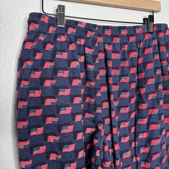 Pre- Owned Men's Club Room by charter club pajama pants with an American Flag - Picture 7 of 12